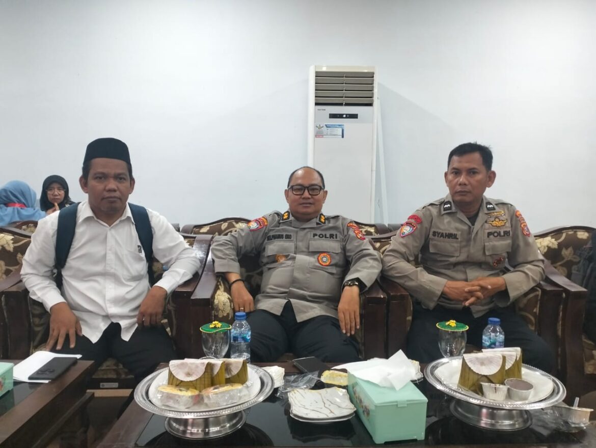 *Mahasiswa Baru IAIN Kendari Dapat Pembekalan Nasionalisme dari Ditbinmas Polda Sultra*