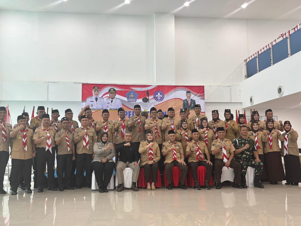 *Asrun Lio Lantik Ketua Majelis Pembimbing Cabang dan Kwartir Cabang Pramuka Kota Kendari Masa Bakti 2025-2028*