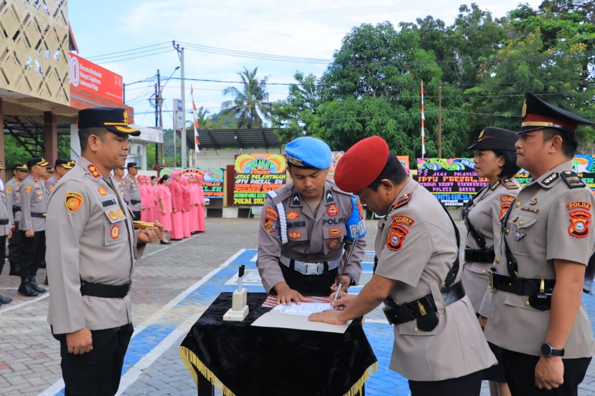Sertijab dan Purnabakti di Polres Barru, Kapolres Tegaskan Pentingnya Peningkatan Kinerja