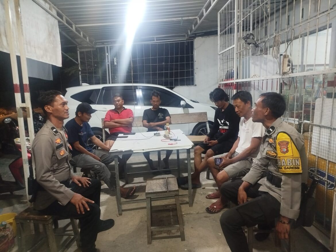 ​Patroli Malam Polsek Tanete Rilau Jaga Kamtibmas dan Imbau Warga Waspada Kebakaran