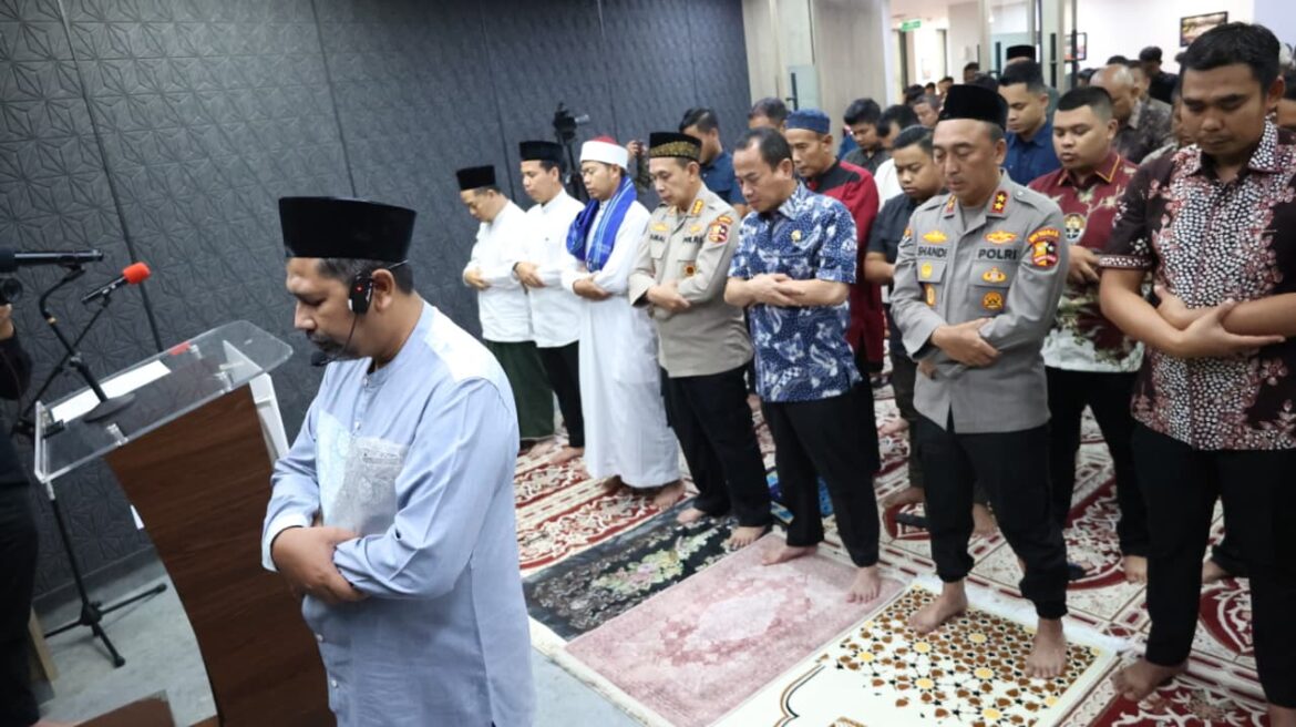 Divhumas Polri Gelar Shalat Gaib untuk Almarhum Affan Kurniawan