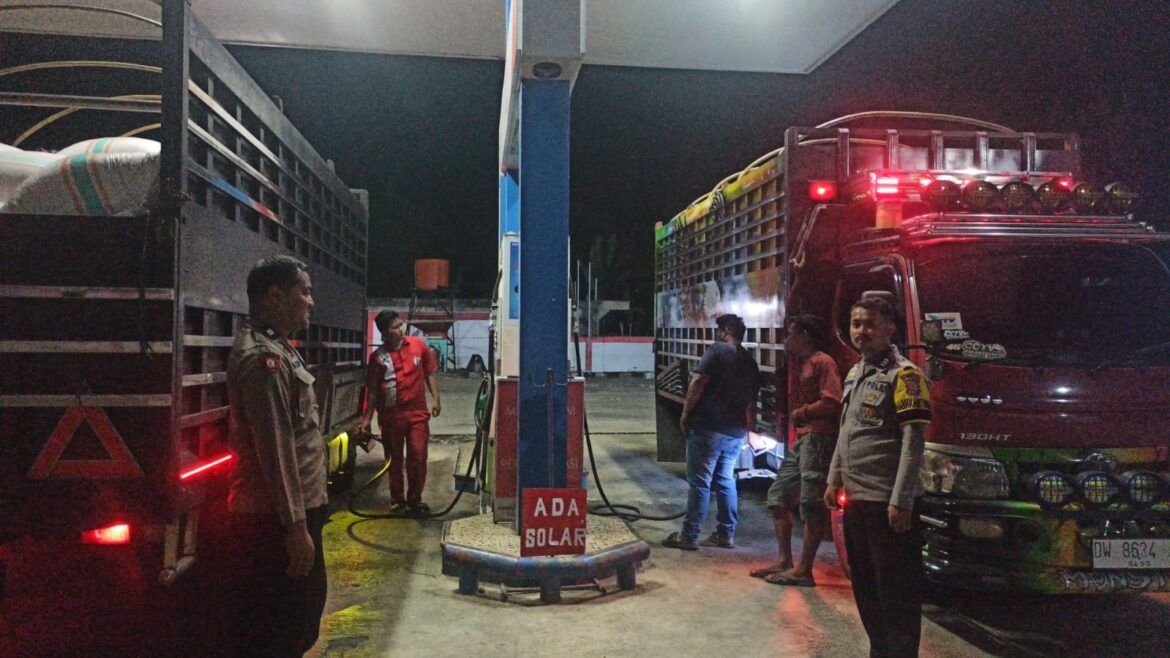 Kapolsek Tanete Riaja Gelar Patroli Dialogis Rutin Guna Ciptakan Kamtibmas yang Kondusif