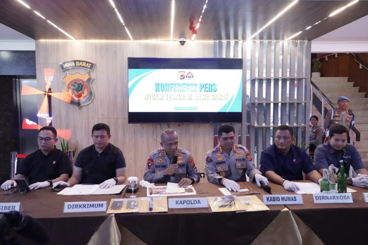 Klarifikasi Isu Polisi Masuk Kampus, Polda Jabar Tegaskan Hanya Lakukan Pengamanan di Jalan Umum