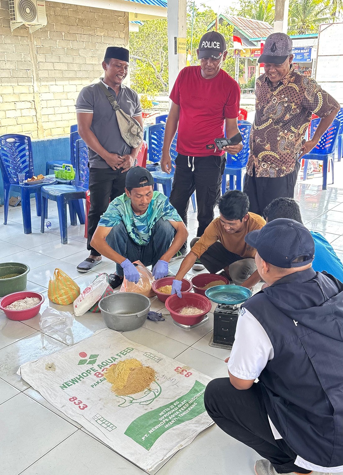 Desa Mukti jaya Produksi Konsentrat Pakan Ternak, Dalam Rangka Peningkatan Ketahanan Pangan.