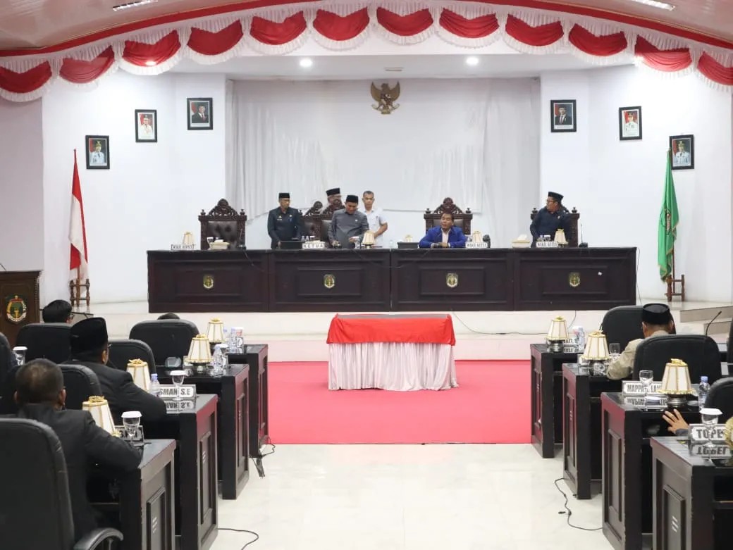 Rapat Paripurna DPRD Lutra, Terkait Kebijakan Umum Anggaran Dan Prioritas Anggaran Perubahan TH. 2025.