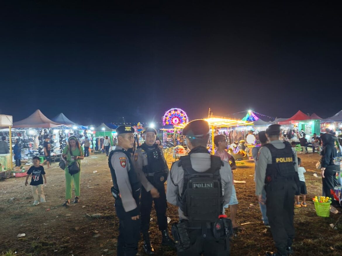 ​Cegah Gangguan Keamanan, Personel Polres Barru Laksanakan Patroli Bluelight