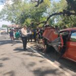 Mobil Oleng dan Hantam Jembatan, Tiga Penumpang Tewas di Lokasi Kejadian Mobil Oleng dan Hantam Jembatan, Tiga Penumpang Tewas di Lokasi Kejadian