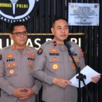 *Mutasi Jabatan Strategis Polri : Ka BIK, Komandan Korps Brimob dan Kapolda serta 60 Personel di Mutasi* *Mutasi Jabatan Strategis Polri : Ka BIK, Komandan Korps Brimob dan Kapolda serta 60 Personel di Mutasi*