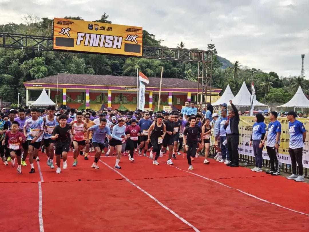 Polres Enrekang Gelar Massenrempulu Bhayangkara Run 2025 Pada Peringatan HUT Polri ke -79.