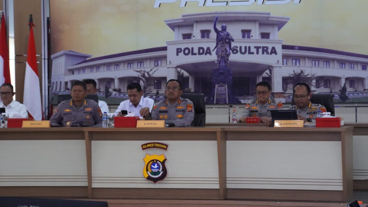 *Kapolda Sultra Ikuti Zoom Meeting Dialog Strategis Bertema Akselerasi Transformasi Polri*