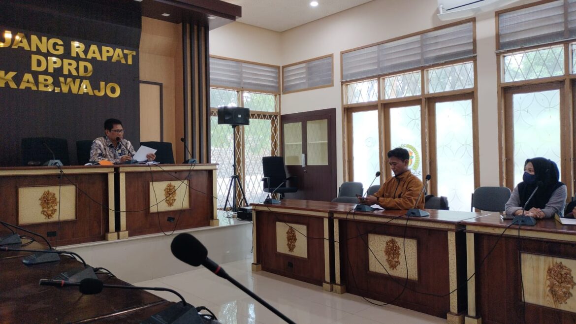 DPRD Wajo Terima Aspirasi Pedagang, Terkait Dugaan Penyewaan Booth di RTH Callaccu