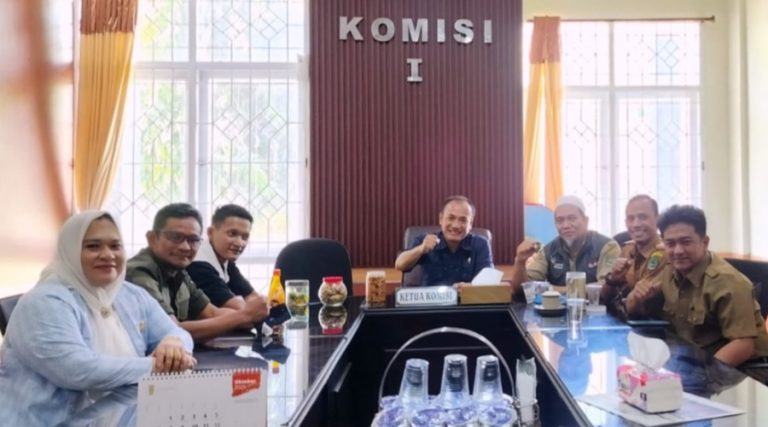 Komisi I DPRD Lutra Terima Kunjungan Pengurus PGRI, Terkait Koordinasi Strategis Memperkuat Mutu Pendidikan Di Daerah.