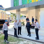 *Gegana Satbrimob Polda Sultra Laksanakan Sterilisasi Lokasi STQH Nasional XXVIII di Kota Kendari* *Gegana Satbrimob Polda Sultra Laksanakan Sterilisasi Lokasi STQH Nasional XXVIII di Kota Kendari*