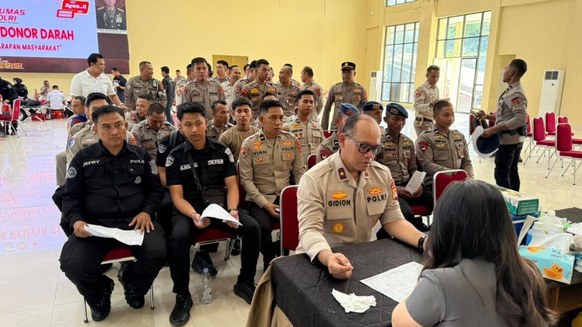 *Bid Humas Polda Sultra Gelar Donor Darah Serentak dalam Rangka HUT Humas Polri ke-74*