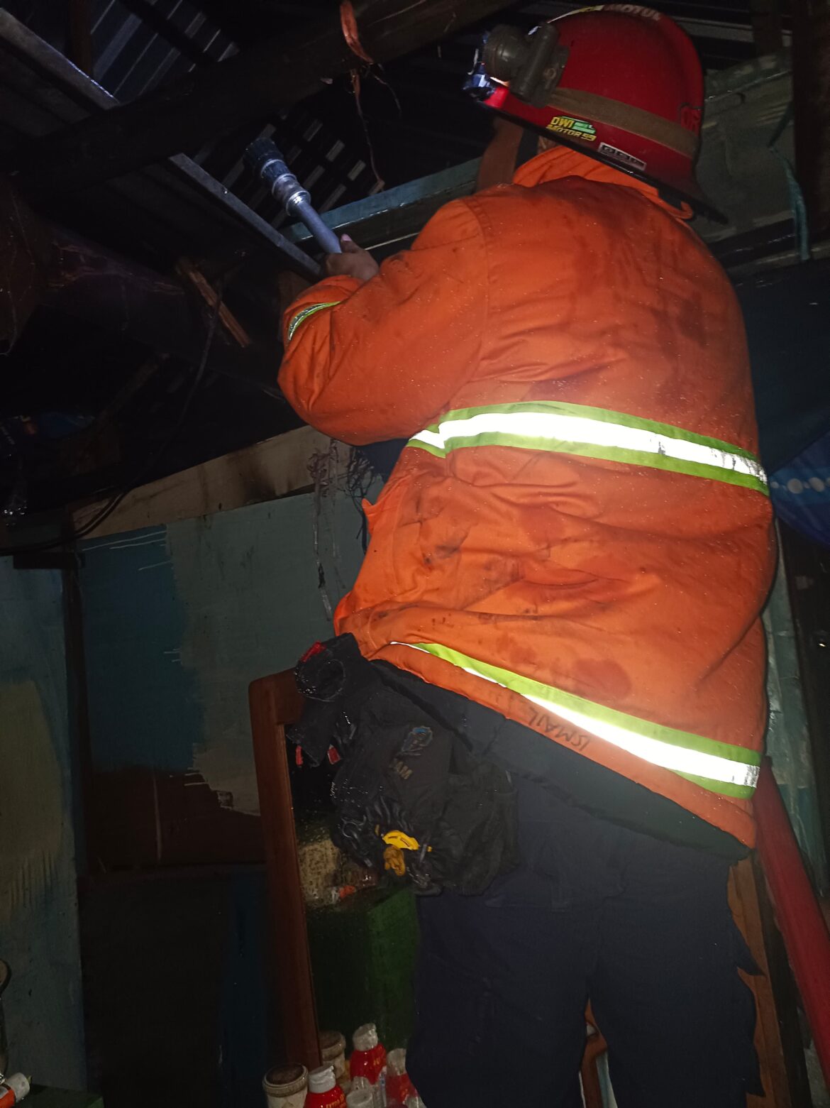 Korsleting Listrik Picu Kebakaran di Labatoa Barru, Damkar Berhasil Kuasai Api dalam 25 Menit