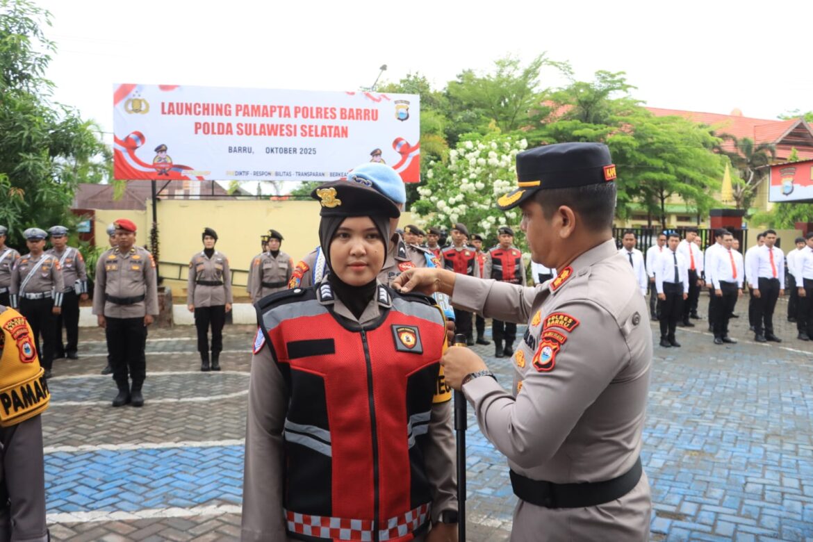 Polres Barru Kukuhkan PAMAPTA dan Tim Negosiator sebagai Garda Terdepan Pelayanan Publik dan Penanganan Konflik