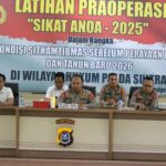 *Biro Ops Polda Sultra Gelar Latihan Praoperasi “Sikat Anoa 2025” Jelang Natal dan Tahun Baru* *Biro Ops Polda Sultra Gelar Latihan Praoperasi “Sikat Anoa 2025” Jelang Natal dan Tahun Baru*