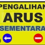 Ditlantas Polda Sultra Terapkan Pengalihan Arus Dalam Rangka Pengamanan Pelaksanaan Konstatering di Bundaran Tapak Kuda* Ditlantas Polda Sultra Terapkan Pengalihan Arus Dalam Rangka Pengamanan Pelaksanaan Konstatering di Bundaran Tapak Kuda*