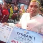 Haryono A, S. pd, M. pd, Kepsek SMA 10 Enrekang Meraih Predikat Terbaik I Pada Apresiasi GTK 2025 . Haryono A, S. pd, M. pd, Kepsek SMA 10 Enrekang Meraih Predikat Terbaik I Pada Apresiasi GTK 2025 .