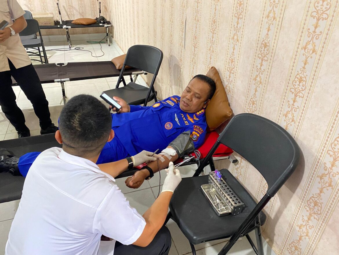 Ditpolairud Polda Sultra Gelar Donor Darah Sambut HUT ke-75 Polairud