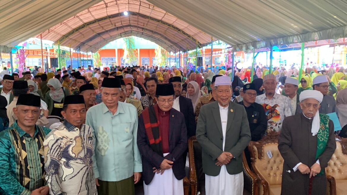 Haul Ke – 29 AG. H.Abdurrahman Ambo Dalle di Ponpes Al Mubarak DDI Tobarakka Siwa, di Hadiri Wakil Bupati Wajo