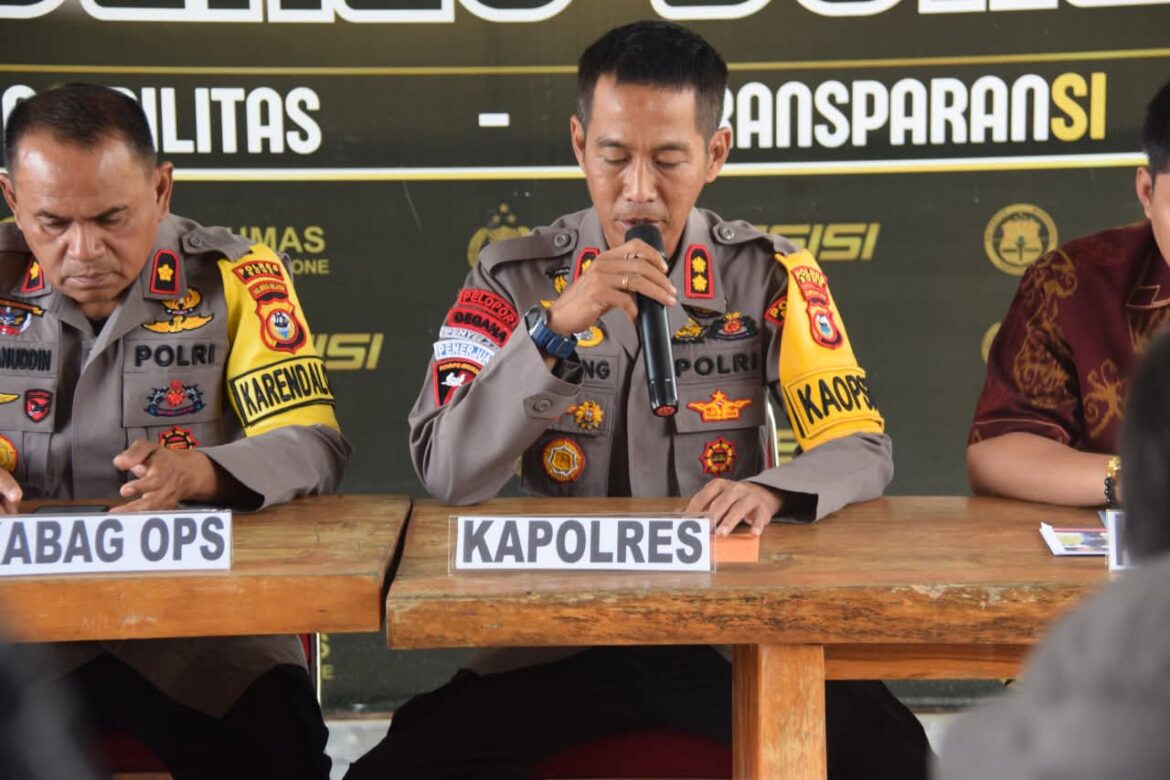 Polres Bone Polda Sulawesi Selatan Menggelar Press Release Akhir Tahun 2025 Yang Dipimpin Langsung oleh Kapolres Bone