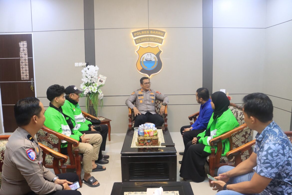 ​Kapolres Barru Sambut Kunjungan Draiv, Dukung Aplikasi Transportasi Lokal untuk Ekonomi Daerah