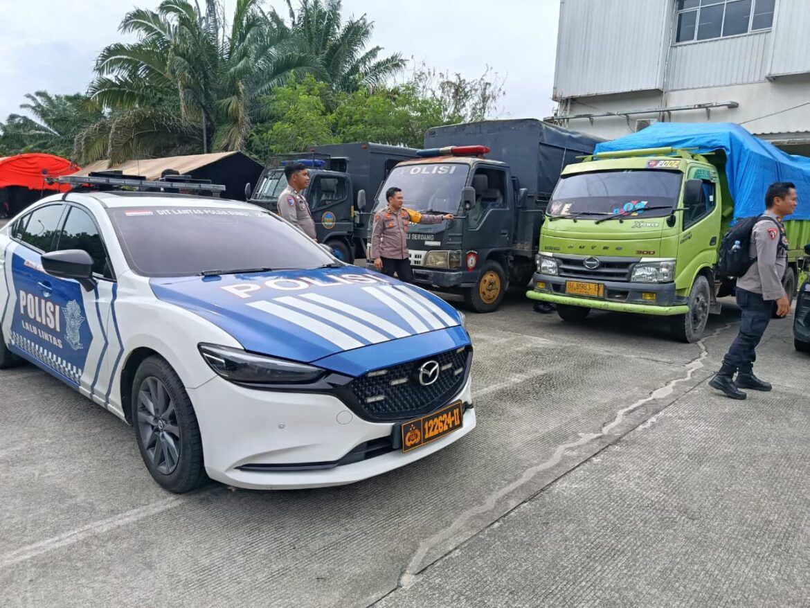 Relawan dan Masyarakat Apresiasi Polri Fasilitasi Penyaluran Bantuan ke Daerah Bencana