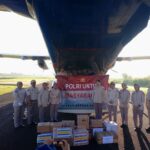 Gotong Royong untuk Saudara Kita: Polri Persilakan Masyarakat Menyalurkan Bantuan Logistik melalui Posko Pondok Cabe Gotong Royong untuk Saudara Kita: Polri Persilakan Masyarakat Menyalurkan Bantuan Logistik melalui Posko Pondok Cabe