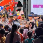 Kapolri Tinjau Posko Pengungsian di Aceh Tamiang, Salurkan Bantuan ke Korban Bencana Kapolri Tinjau Posko Pengungsian di Aceh Tamiang, Salurkan Bantuan ke Korban Bencana