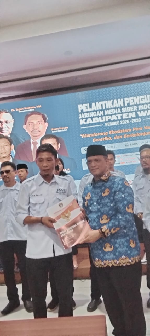 SAH…!  Pengurus JMSI Wajo Periode 2025–2030 Dilantik, WABUP : Pers yang Sehat Berlandaskan 4 Pilar Yakni Beretika, Berintegritas, Independen, dan Profesional