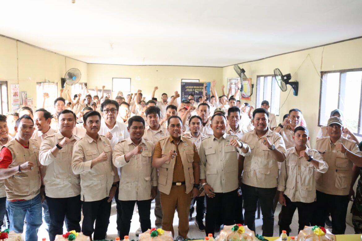 Pengukuhan Pengurus DPD Tani Merdeka Indonesia ( TMI ) di Aula Kantor Desa Pasaka, di Hadiri Bupati Wajo