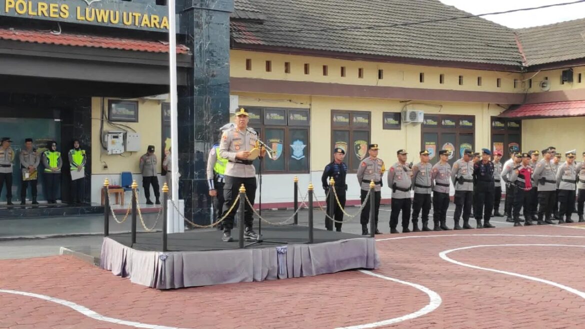 AKBP Nugraha Pamungkas Pimpin Upacara Kenaikan Pangkat 50 Personel Polres Luwu Utara dan 21 Brimob