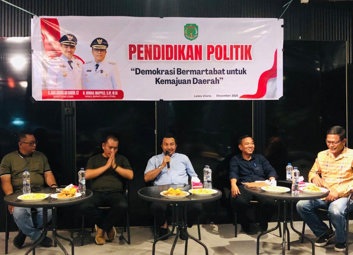 Kesbangpol Gelar Dialog Pendidikan Politik, Andi Rahim: Tak Boleh Terbuai Pujian, Harus Terbuka Terhadap Kritik