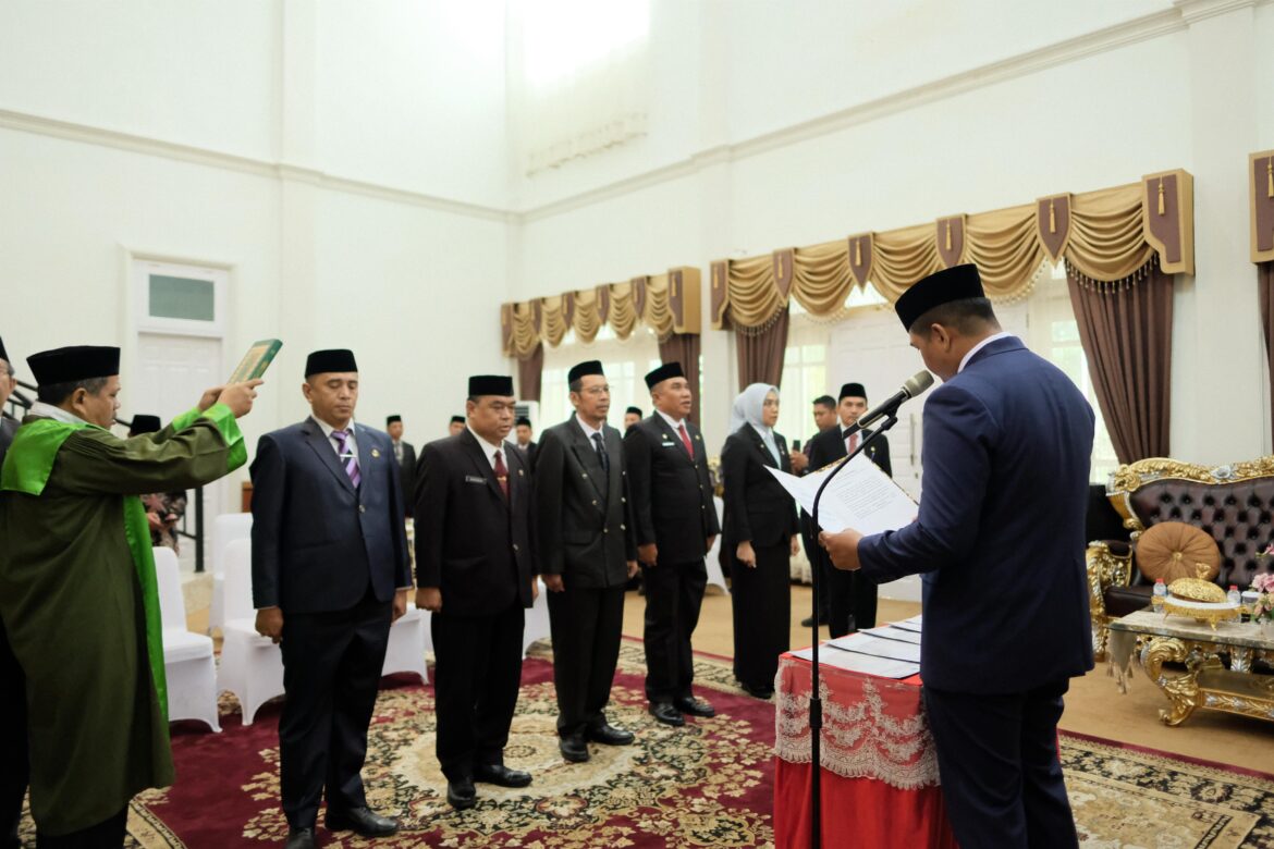 Bupati Bantaeng Lantik Pejabat Pimpinan Tinggi Pratama Lingkup Pemkab Bantaeng