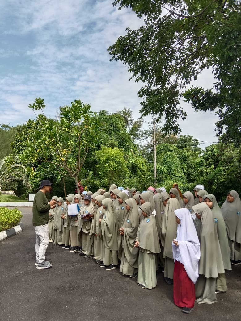 Kolaborasi IPAS dan Literasi, Siswa Kelas 4 SDIT Wahdah Islamiyah Barru Belajar Keanekaragaman Hayati di Pare-pare