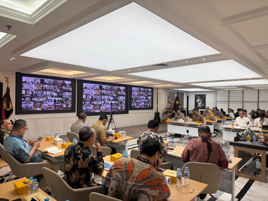 *Putus Rantai Tengkulak, Polri Fasilitasi Permodalan KUR dan Penyerapan Bulog bagi Petani Jagung*