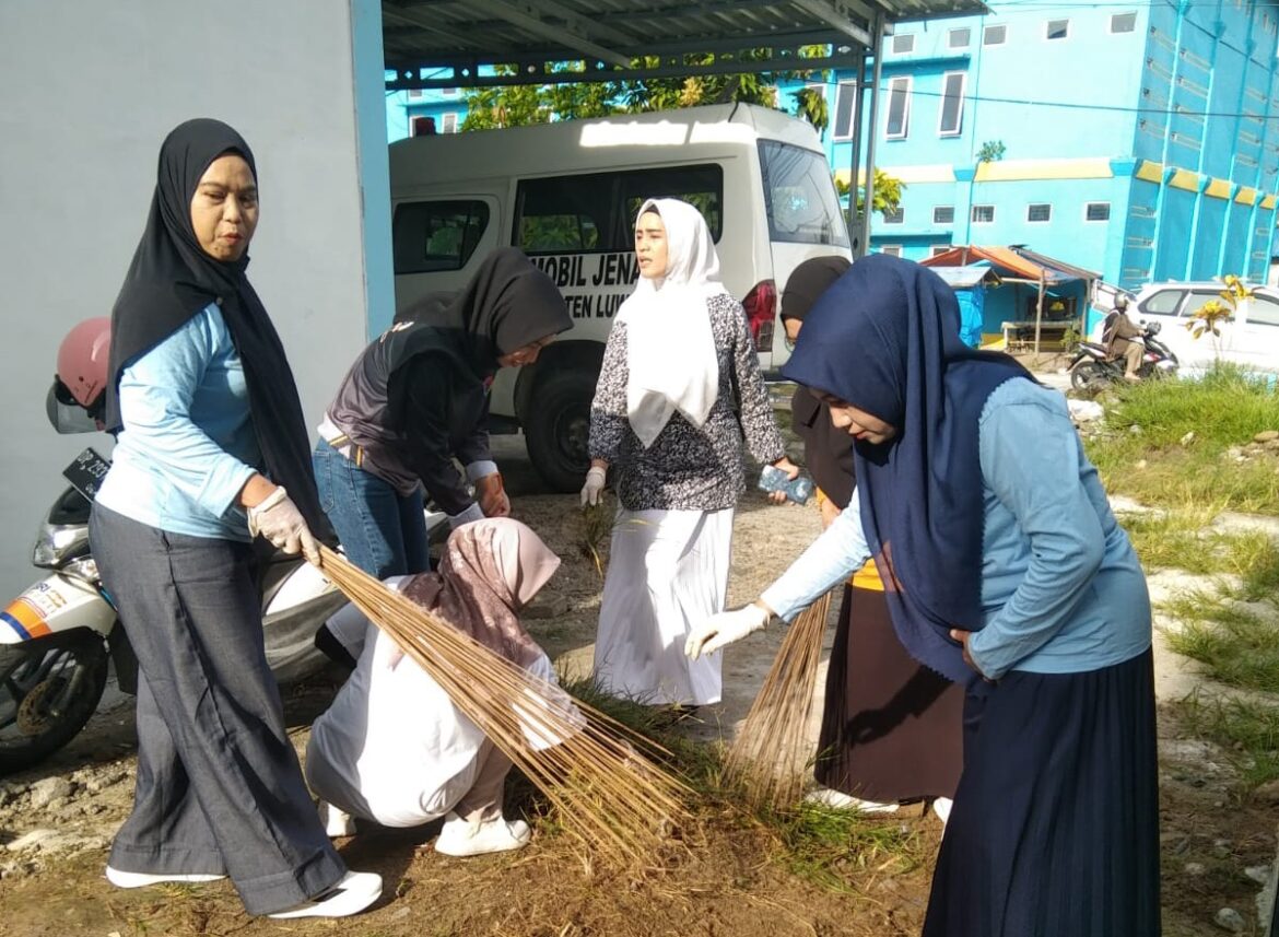 Abdul Wahid, Kadis Kesehatan Lutra ” Kesehatan Masyarakat di Mulai Dari Lingkungan Yang Sehat “