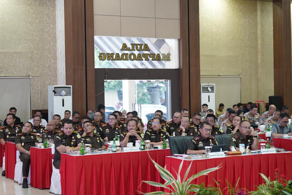 Paparan Kejati Sulsel mendapat apresiasi Dan Dukungan Kuat Dari  Komisi III DPR RI. Dr. Sarifuddin Sudding, S.H., M.H. (F-PAN)