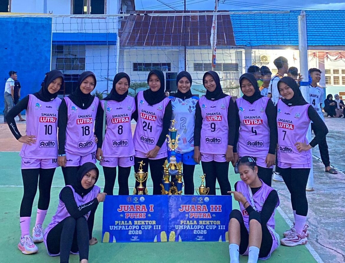 Tim Bola Voli Putri SMAN 1 Luwu Utara Berjaya di Piala Rektor UM Palopo