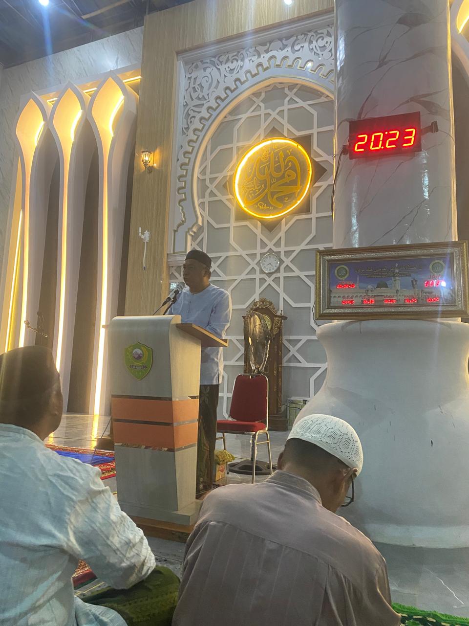 Safari Ramadhan di Masjid Raya Lasinri, Wakil Bupati Abustan Tekankan Pentingnya Menghidupkan Aktivitas Masjid