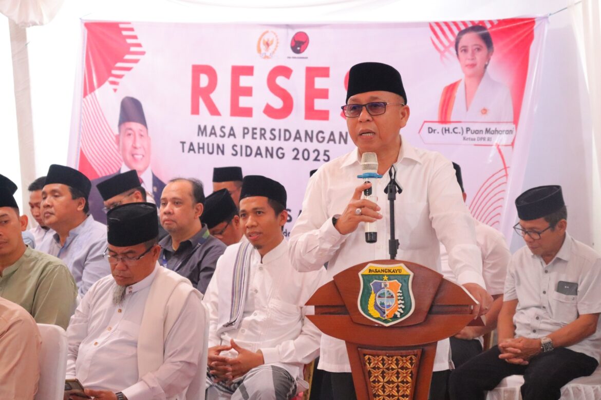 Anggota DPR RI Agus Ambo Djiwa, Gelar Buka Bersama Masyarakat di Rumah Aspirasi PDIP Mempererat Silaturahmi