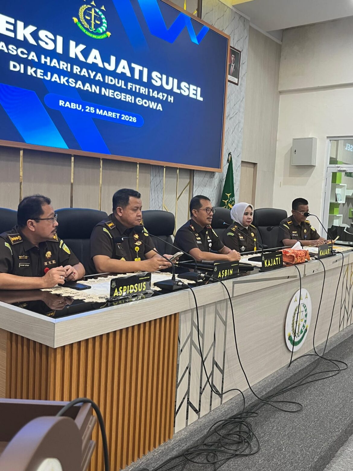 Pastikan Tidak Ada Aparatur Kejaksaan Di Kejari Gowa Yang  Perpanjang Masa libur, Kajati Sulsel Lakukan Inspeksi Dadakan 