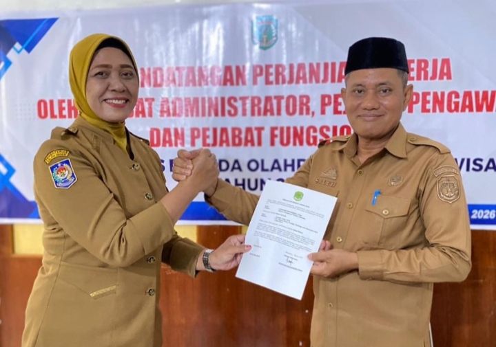 ­Disporapar Luwu Utara Gelar Penandatanganan Perjanjian Kinerja, Disaksikan Kepala Dinas