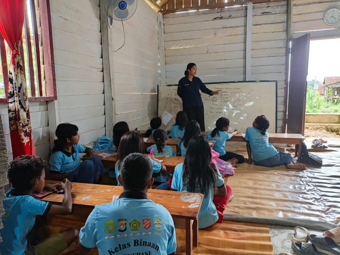 Melalui Program CSR PT Pasangkayu Salurkan Bantuan untuk Bimbel dan Perkuat Akses Pendidikan Anak Suku Bunggu