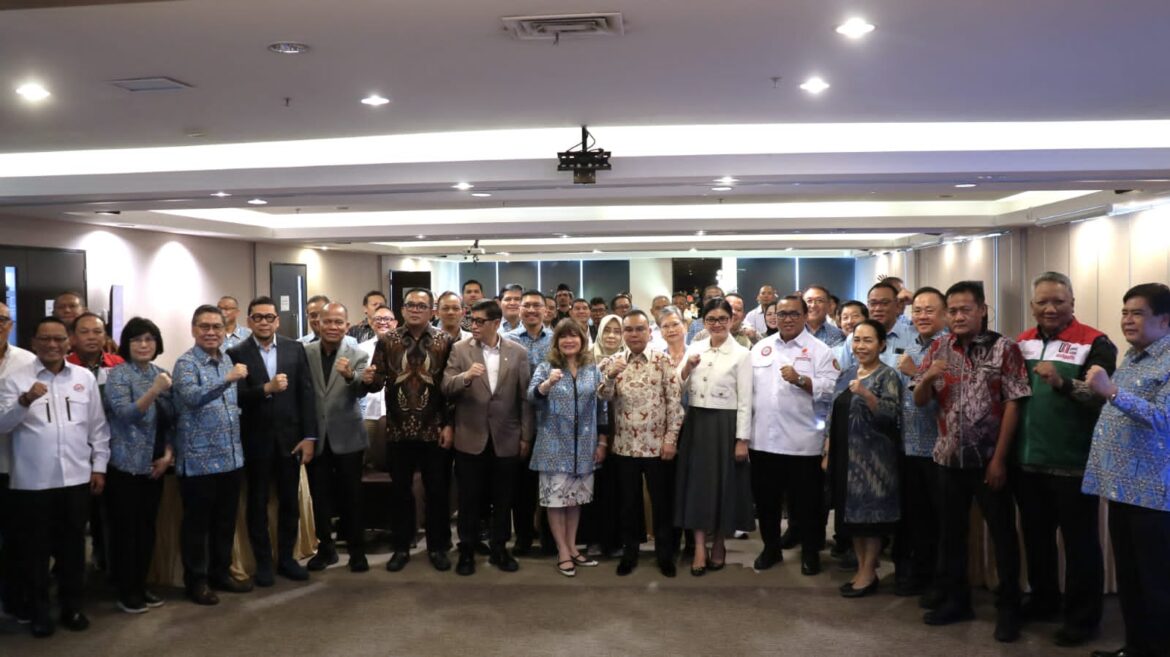 *Pengusaha dan Serikat Pekerja Sepakat Bahas RUU Ketenagakerjaan Bersama*