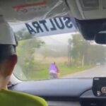 Polwan Ditlantas Polda Sultra Edukasi Pengendara Lewat “Polantas Menyapa” di Kendari*