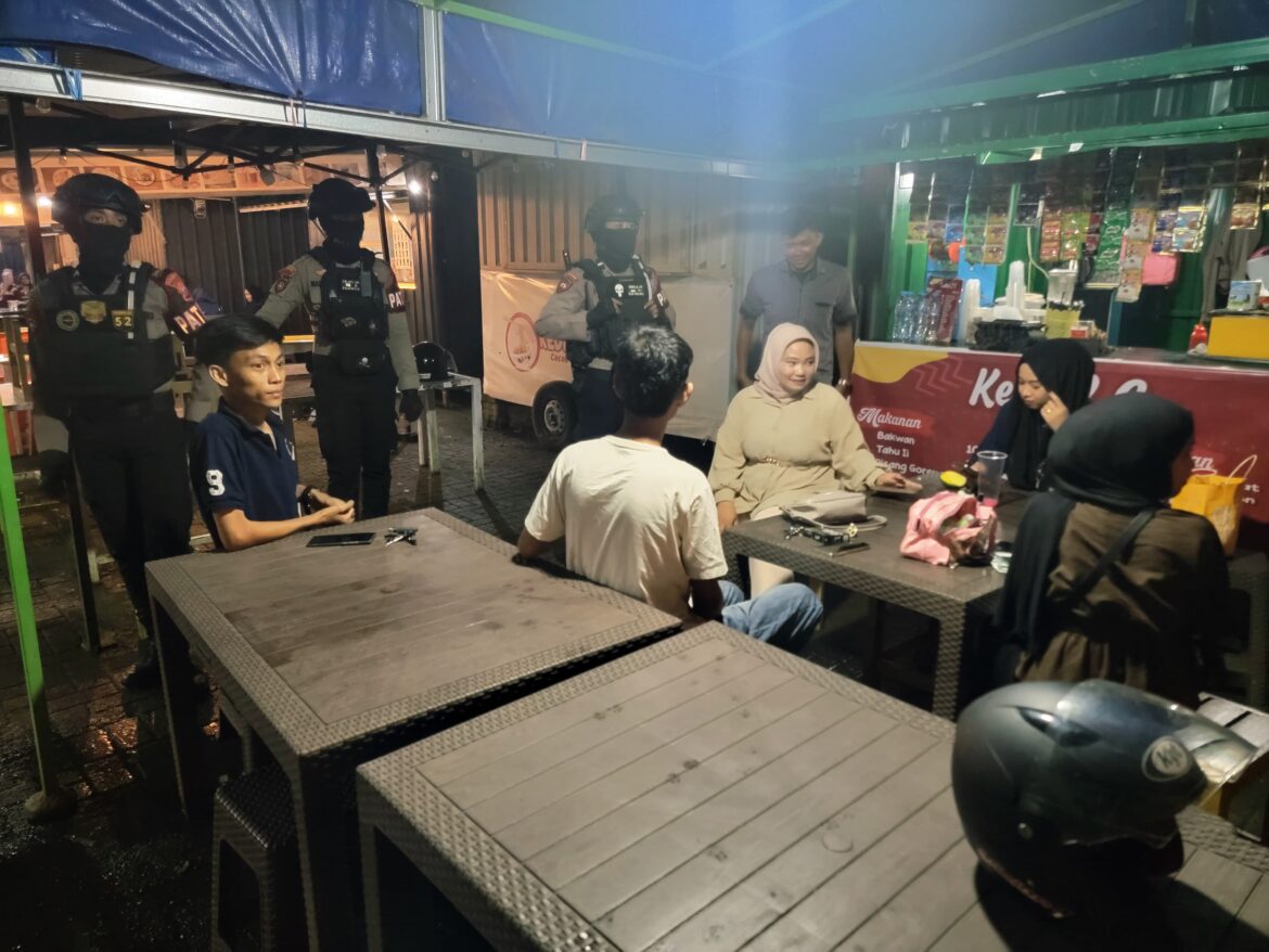 PATROLI PERINTIS PRESISI SAT SAMAPTA POLRES BARRU HADIRKAN RASA AMAN DI TENGAH MASYARAKAT