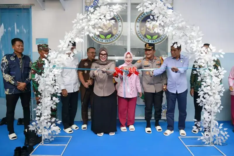 Dukung Program Presiden, Bupati Andi Ina Resmikan SPPG Polres Barru di Tanete Riaja