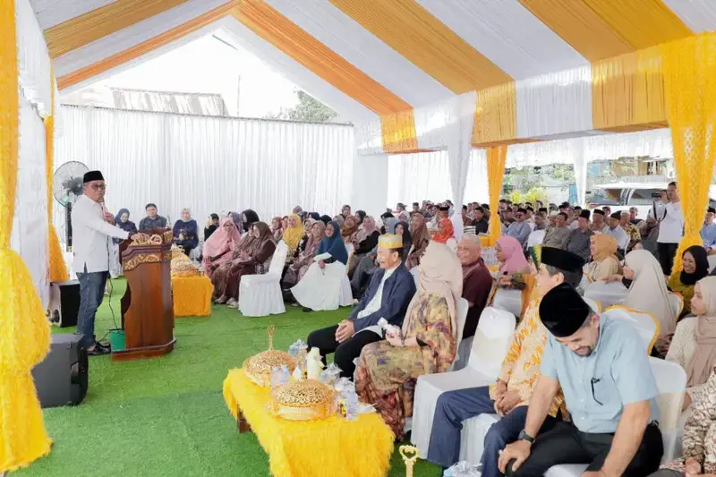 Resmikan Masjid H. M. Rusdi Abdullah, Wabup Abustan Ajak Warga Terapkan Konsep Masjid Hijau dan Ramah Anak